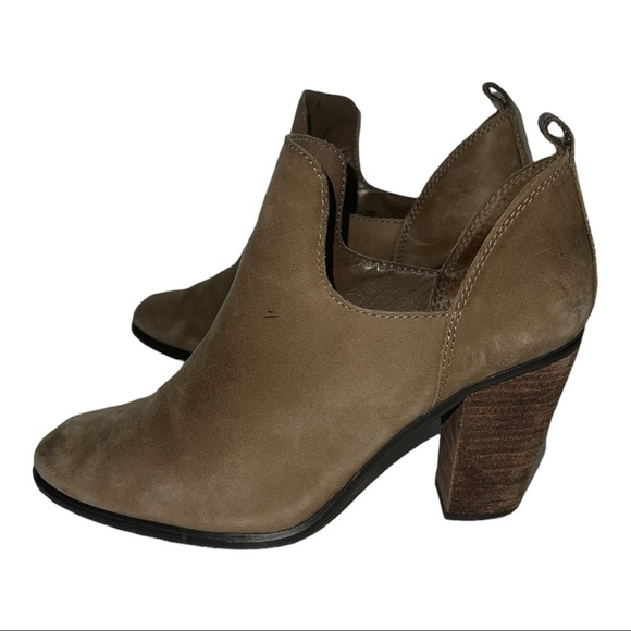 Vince Camuto Federa Taupe Ankle Boots - Picture 6 of 14